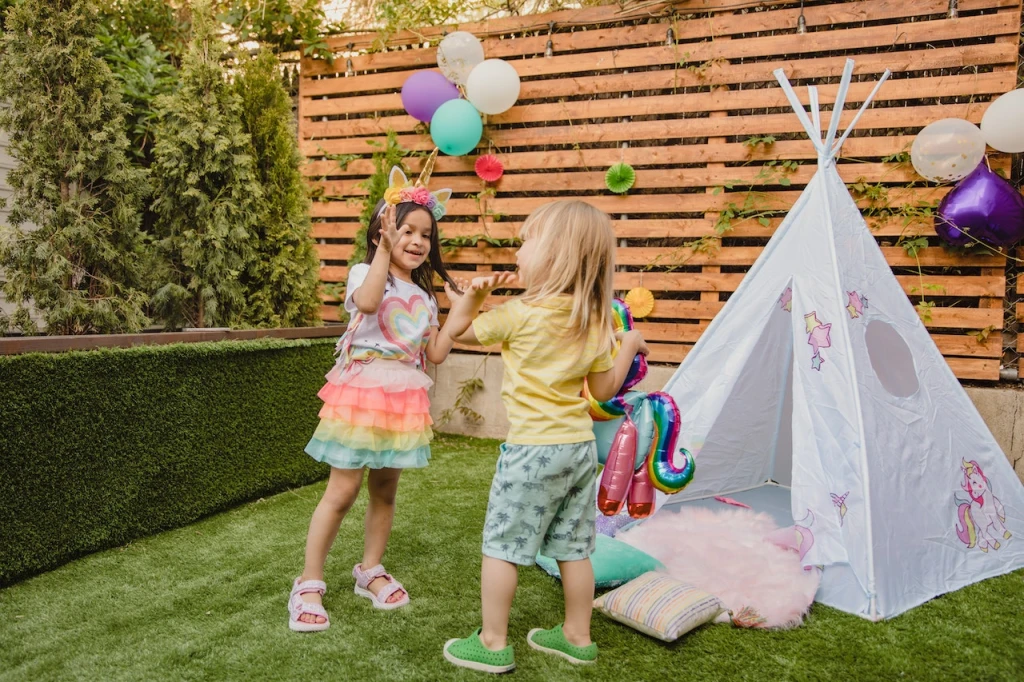 Play tent or teepee