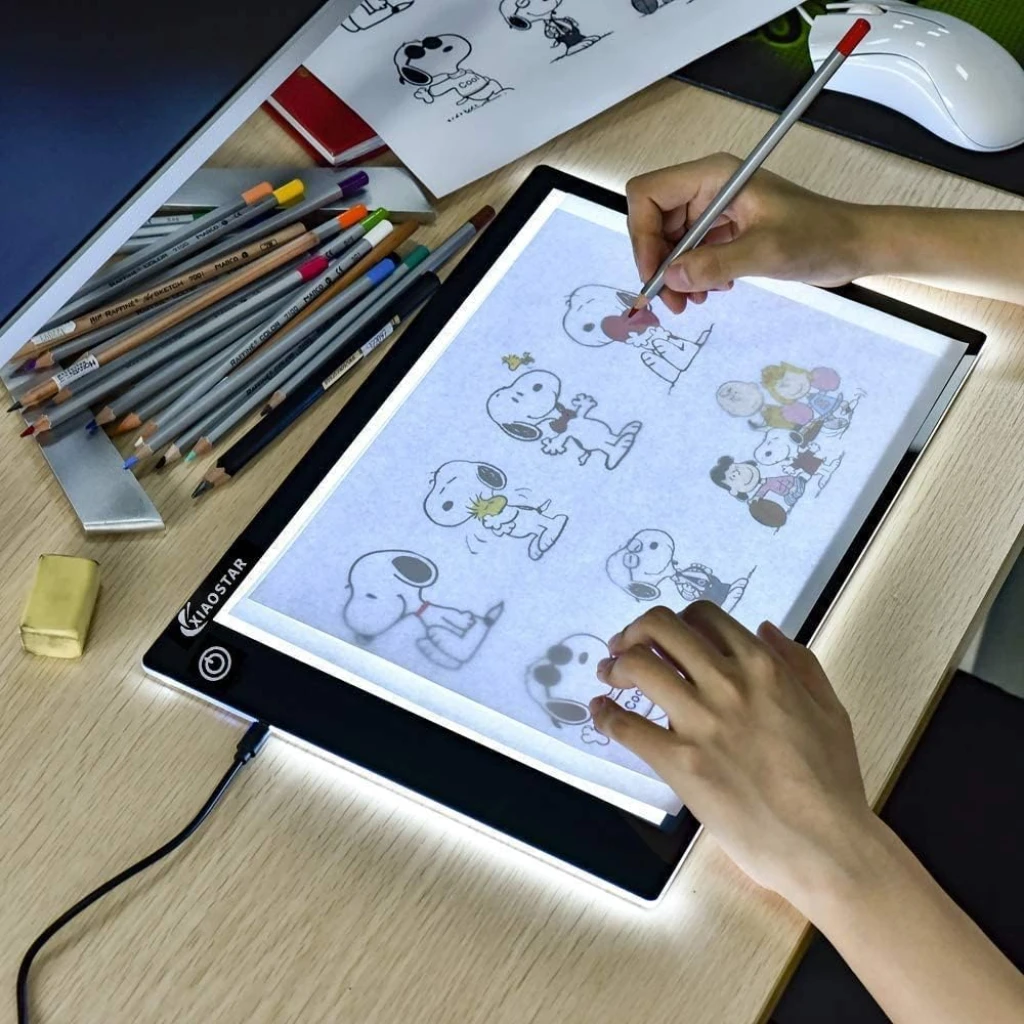 Light-up drawing board