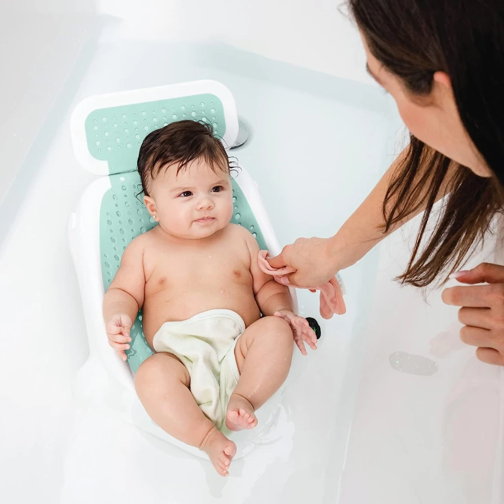 Baby bathtub seat